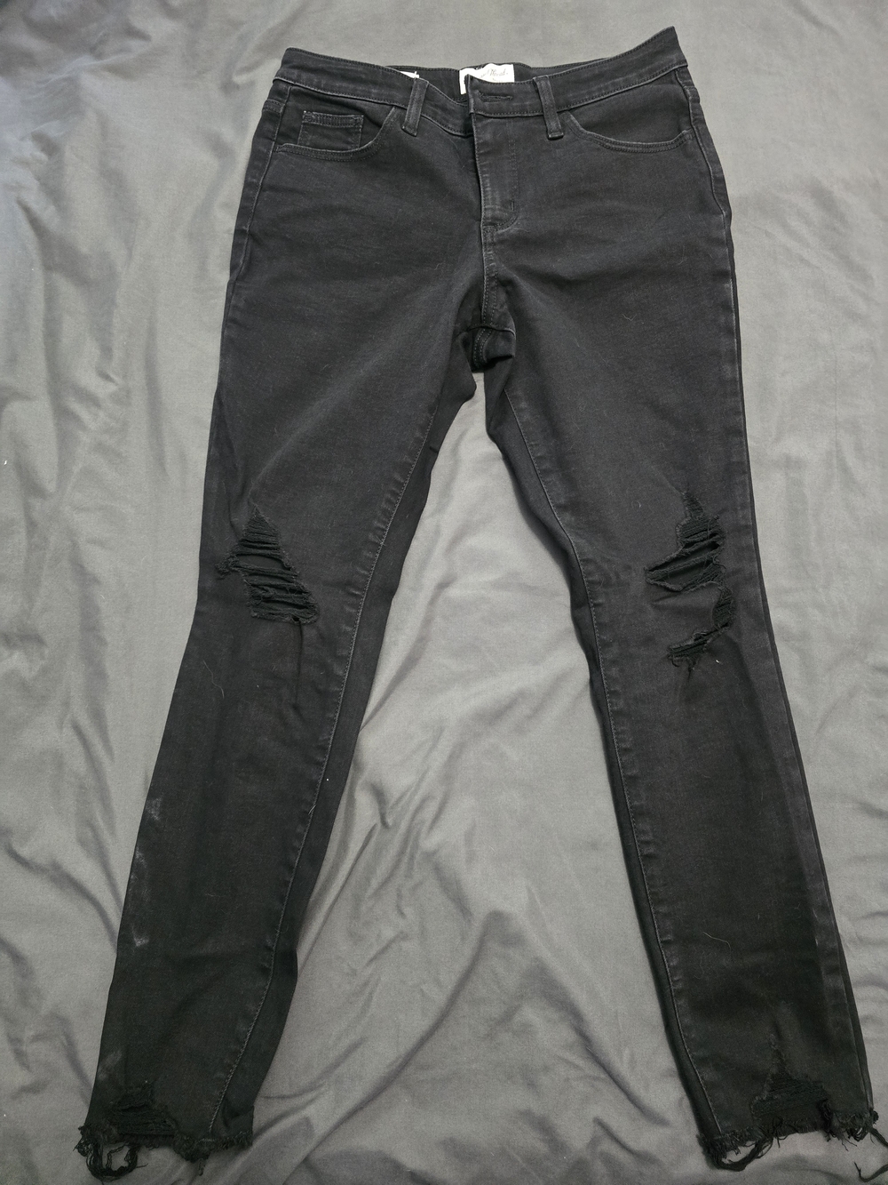 Universal Thread Black Distressed Skinny Jeans